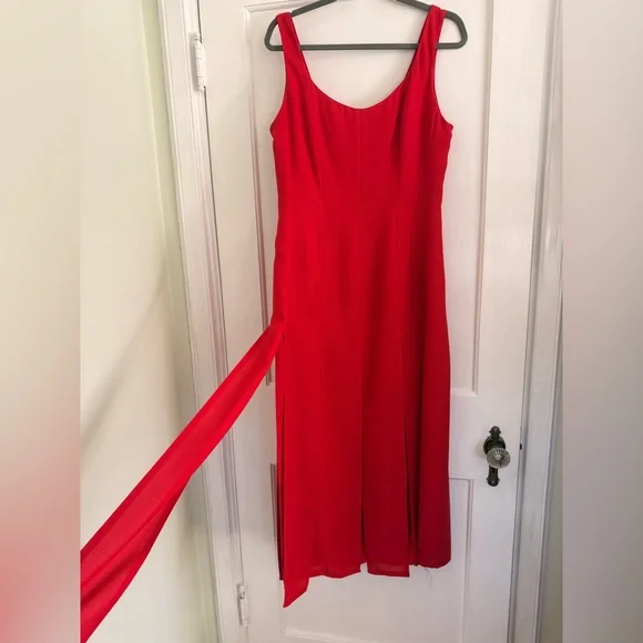 Vintage Slit Pleated Red Maxi Dress - Picture 2 of 10